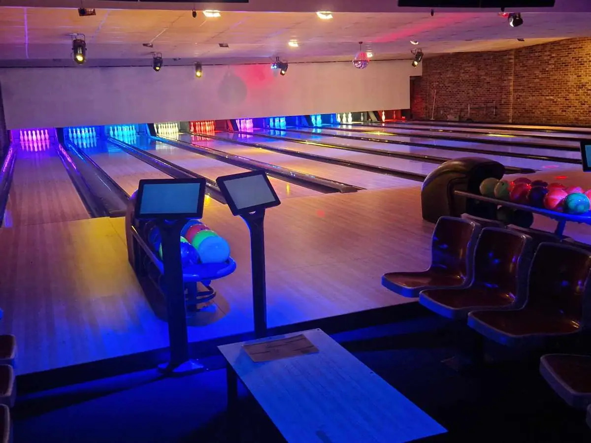 Discobowling met lichtshow bij Buulse